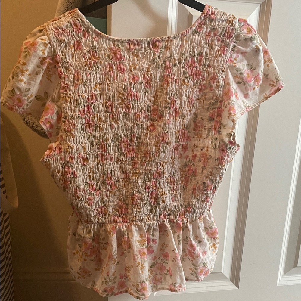 American Eagle Outfitters Pink Floral Smocked Blouse - Picture 4 of 4